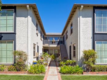 208 Granada Avenue